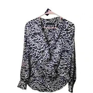 266. Apt 9. long sleeve crossover high loe purple  patterned animal print blouse